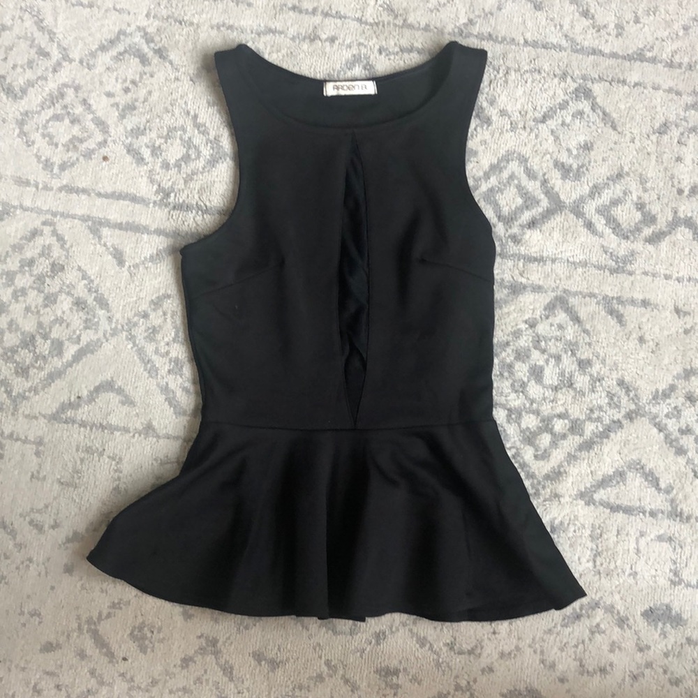 Arden B Tank